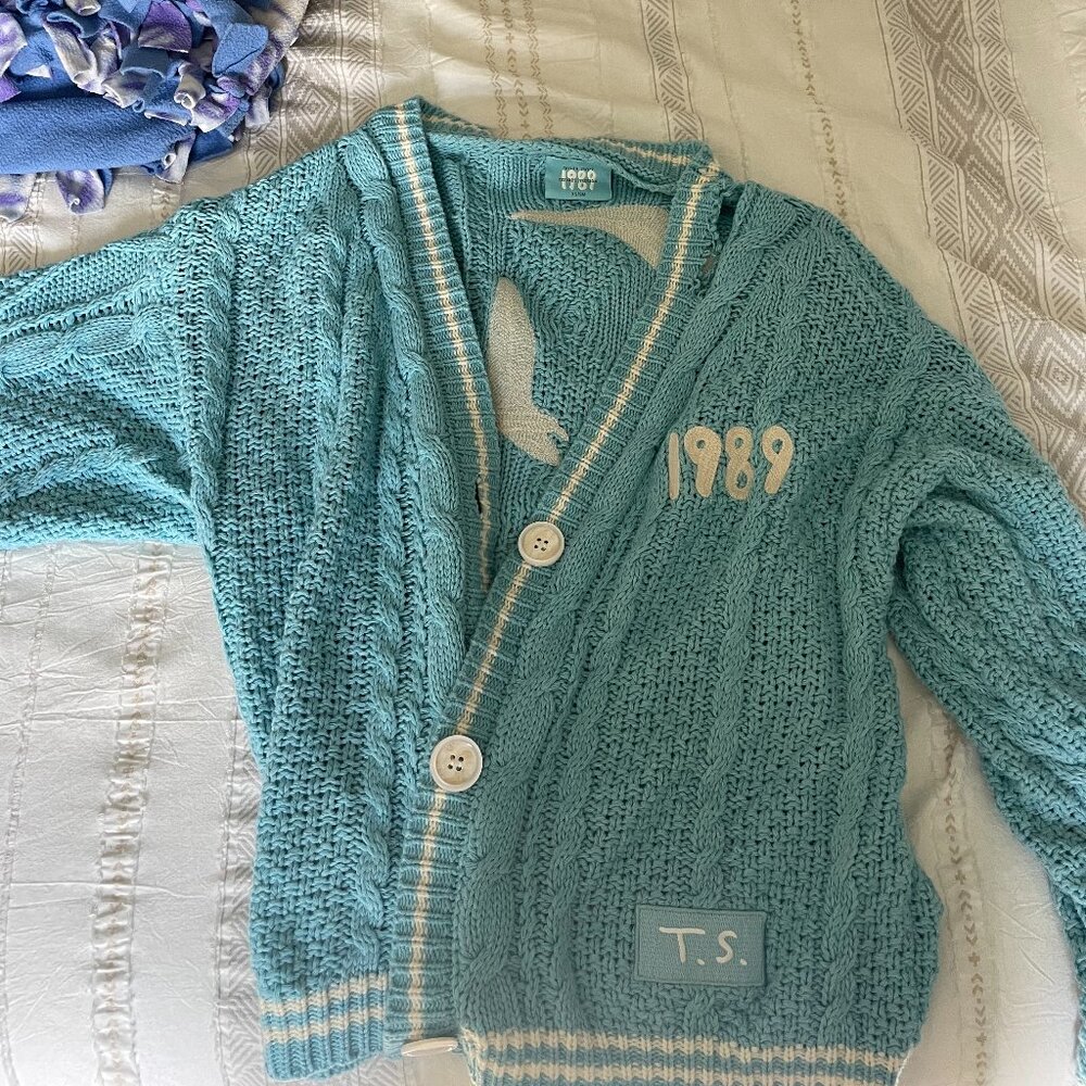 Taylor Swift 1989 Cardigan